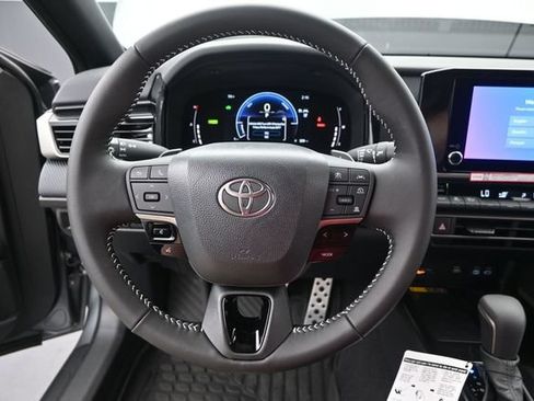 New 2026 Toyota Camry SE FWD image 5