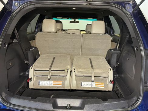 Used 2011 Ford Explorer XLT w/ 202A Rapid Spec Order Code FWD image 32