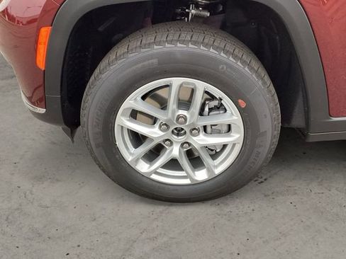 New 2025 Jeep Grand Cherokee L Laredo w/ Luxury Tech Group I image 15