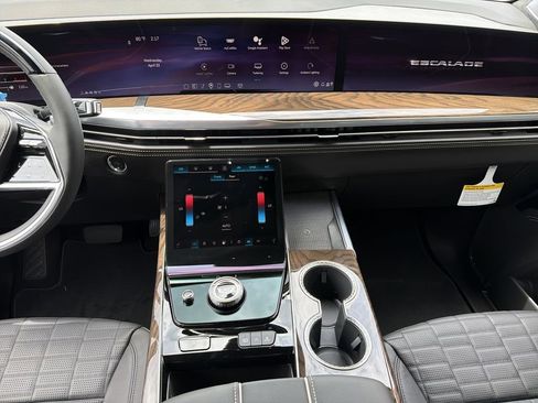 New 2026 Cadillac Escalade Platinum Sport w/ LPO, ONYX Package AWD/4WD image 16