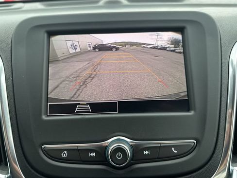 Used 2024 Chevrolet Equinox LT AWD/4WD image 23