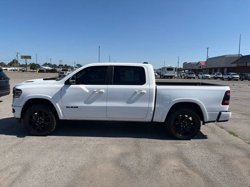 Used 2022 RAM 1500 Laramie AWD/4WD image 3