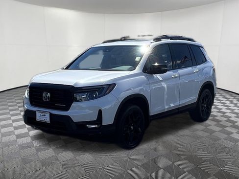 Used 2024 Honda Passport Black Edition image 7