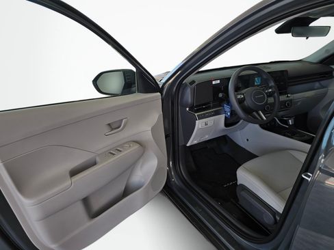 New 2026 Hyundai Kona SE AWD/4WD image 31