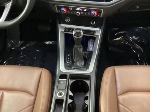 Certified 2022 Audi Q3 2.0T Premium Plus w/ Premium Plus Package image 21