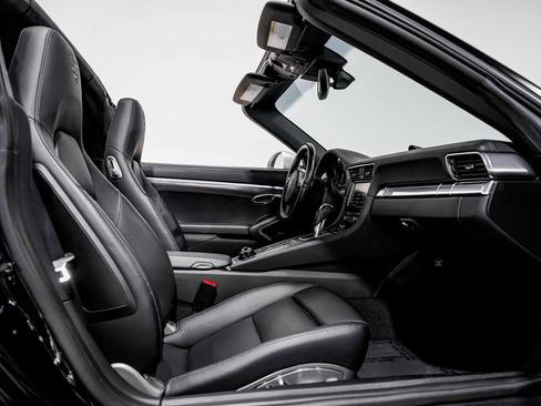 Used 2014 Porsche 911 Targa 4S AWD/4WD image 31