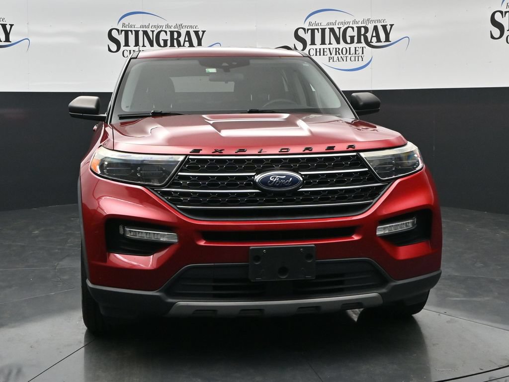Used 2021 Ford Explorer XLT w/ Equipment Group 202A RWD image 2