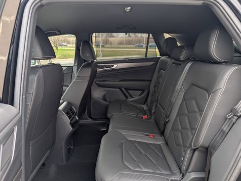 New 2026 Volkswagen Atlas Cross Sport SE AWD/4WD image 6