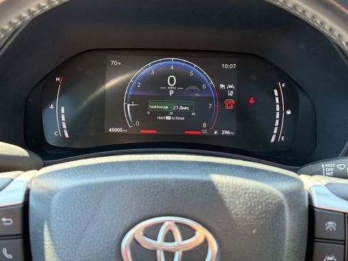 Certified 2025 Toyota Grand Highlander AWD image 39