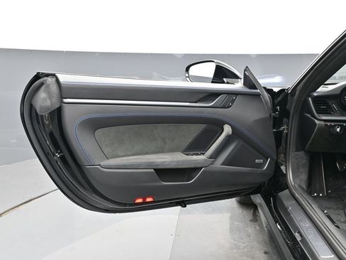 Certified 2022 Porsche 911 GT3 RWD image 8