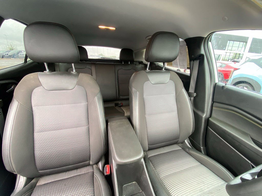 Used 2025 Chevrolet Trax LT FWD image 26