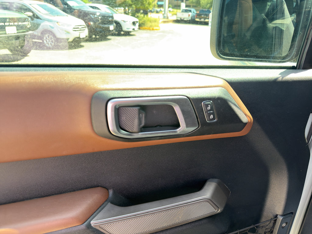 Used 2022 Ford Bronco Outer Banks w/ Sasquatch Package AWD/4WD image 11