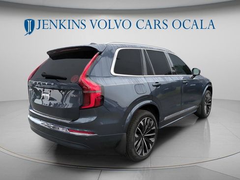 New 2026 Volvo XC90 B6 Plus w/ Protection Package Premier AWD/4WD image 4