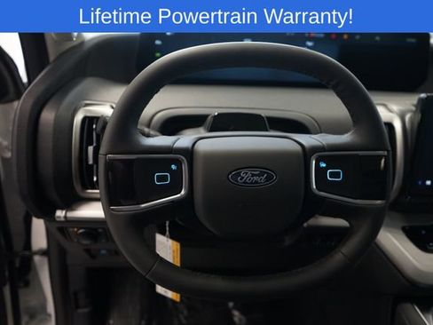 New 2026 Ford Expedition Active image 21