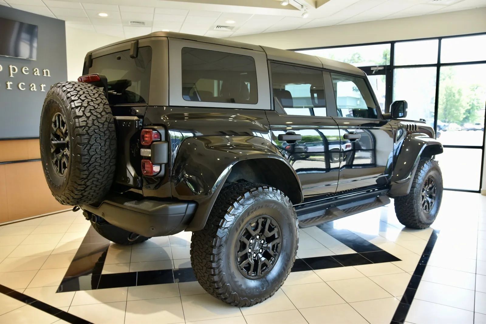 Used 2024 Ford Bronco Raptor AWD/4WD image 6