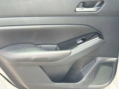 Used 2023 Nissan Altima 2.5 SR FWD image 23
