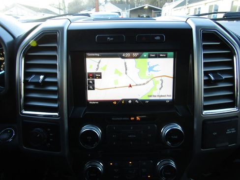 Used 2015 Ford F150 Platinum w/ Equipment Group 701A Luxury image 33