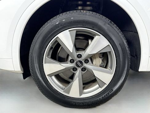 Certified 2024 Audi Q5 Premium AWD/4WD image 29