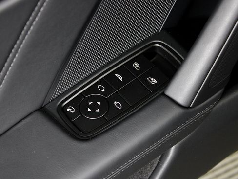 New 2026 Porsche 911 Carrera 4S image 21