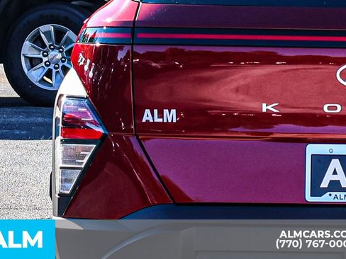 Used 2025 Hyundai Kona SEL image 13