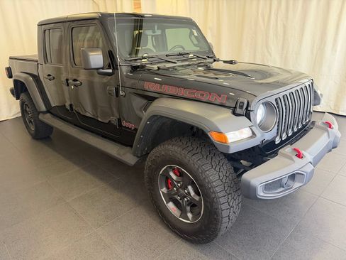 Used 2023 Jeep Gladiator Rubicon w/ Cold Weather Group AWD/4WD image 6