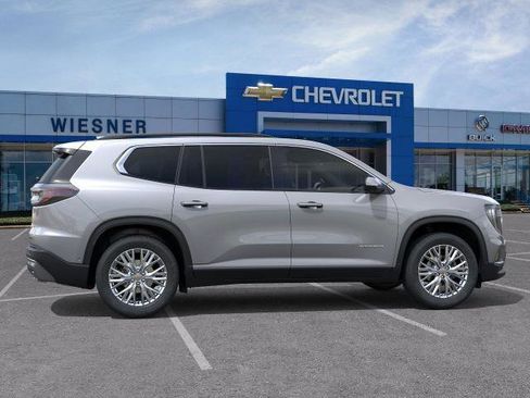 Used 2026 GMC Acadia Elevation w/ Elevation Premium Package FWD image 5