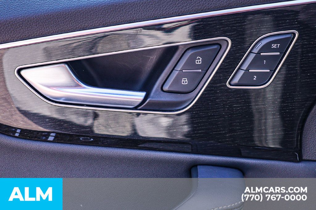 Used 2025 Audi Q7 3.0T Premium Plus AWD/4WD image 47