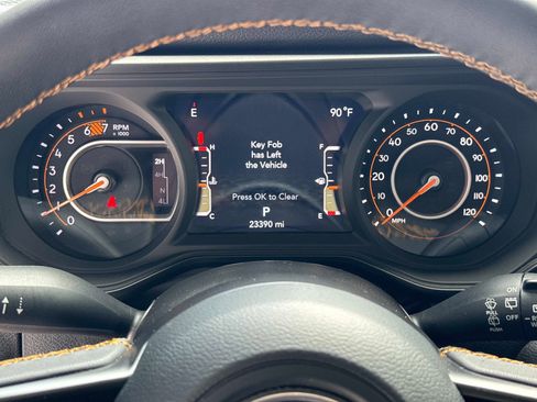Used 2024 Jeep Wrangler Unlimited Sport AWD/4WD image 29