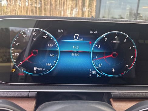 Used 2022 Mercedes-Benz GLE 350 4MATIC w/ Premium Package image 51