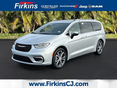 New 2026 Chrysler Pacifica Pinnacle