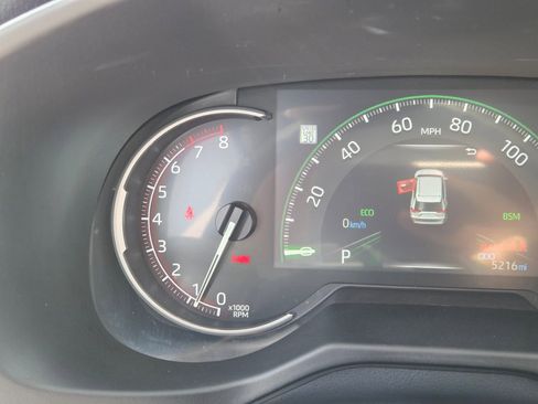 Used 2025 Toyota RAV4 LE FWD image 17