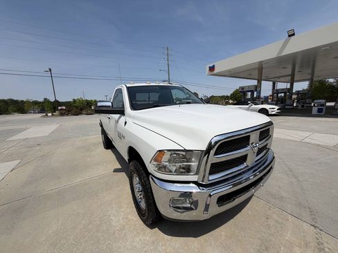 Used 2014 RAM 3500 SLT AWD/4WD image 22