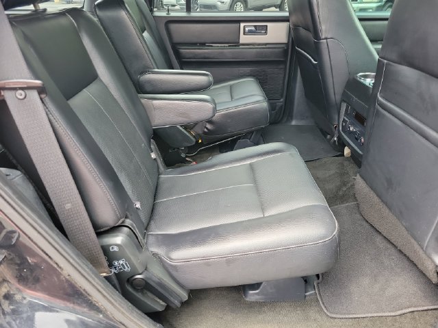 Used 2015 Ford Expedition Limited w/ Equipment Group 301A AWD/4WD image 23