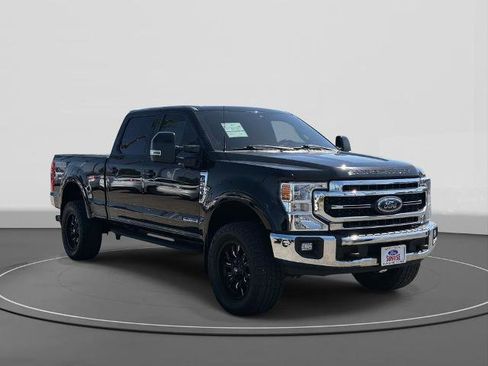 Certified 2020 Ford F250 Lariat w/ Tremor Off-Road Package image 4