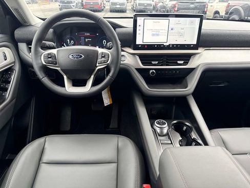 New 2026 Ford Explorer Active image 7
