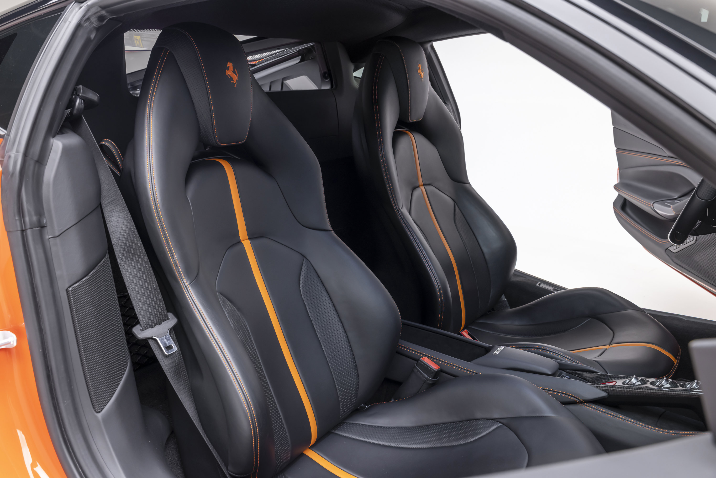 Certified 2021 Ferrari F8 Tributo RWD image 48
