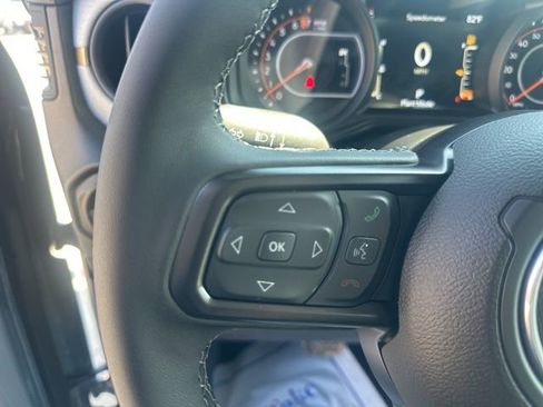 New 2025 Jeep Gladiator Sport AWD/4WD image 25