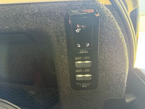 Used 2024 Land Rover Range Rover Long Wheelbase SE AWD/4WD image 19