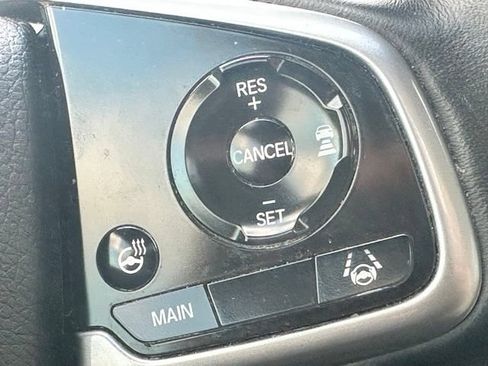Used 2020 Honda CR-V Touring image 13