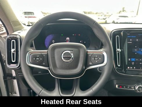 Used 2023 Volvo XC40 B5 Plus w/ Protection Package Premier image 11