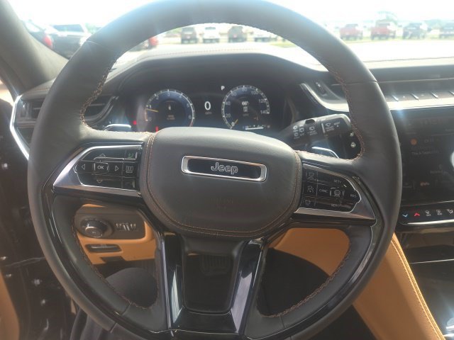 New 2027 Jeep Grand Cherokee Summit w/ MOPAR Finishing Package AWD/4WD image 10