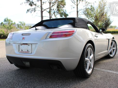 Used 2007 Saturn Sky w/ Premium Trim Pkg image 13