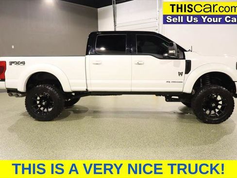 Used 2022 Ford F250 Lariat w/ Black Appearance Package AWD/4WD image 8