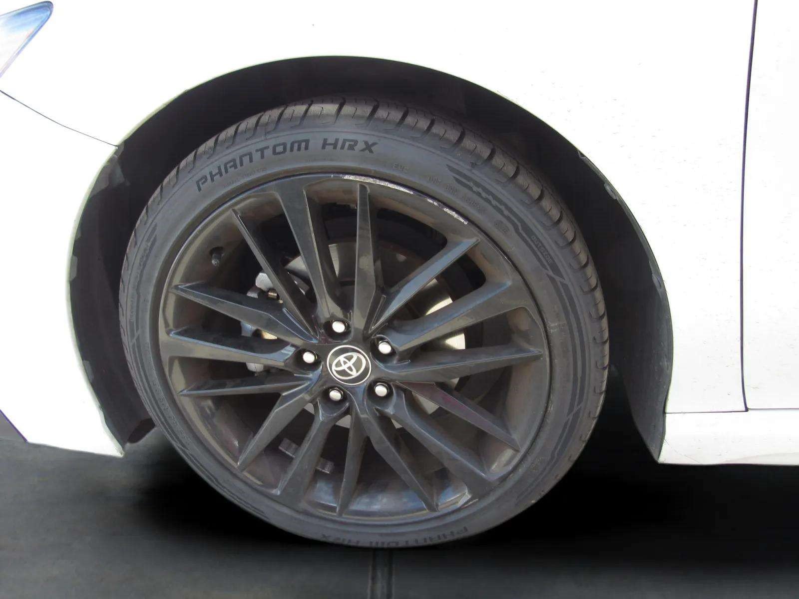 Used 2022 Toyota Camry XSE w/ Carpet Mat Package (TMS) FWD image 5