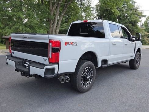 Used 2026 Ford F250 Platinum w/ FX4 Off-Road Package AWD/4WD image 14