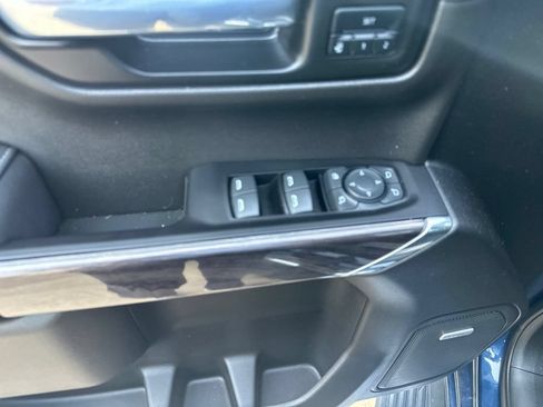 Used 2022 Chevrolet Silverado 1500 LTZ w/ Safety Package II AWD/4WD image 7