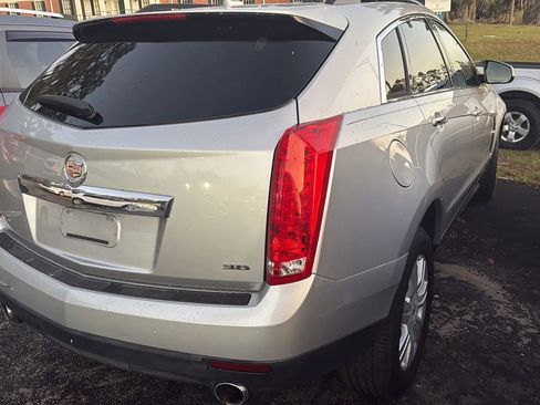 Used 2012 Cadillac SRX FWD image 4