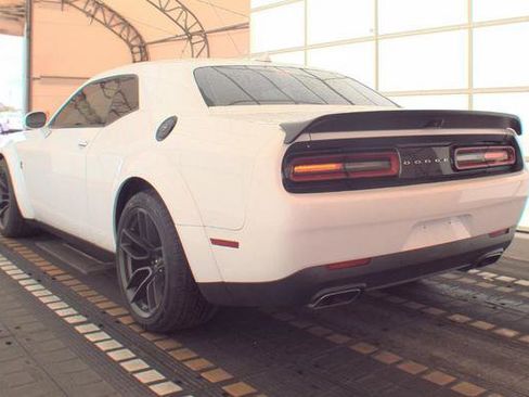 Used 2022 Dodge Challenger R/T Scat Pack RWD image 11