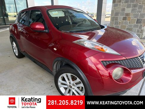 Used 2011 Nissan Juke S FWD image 6