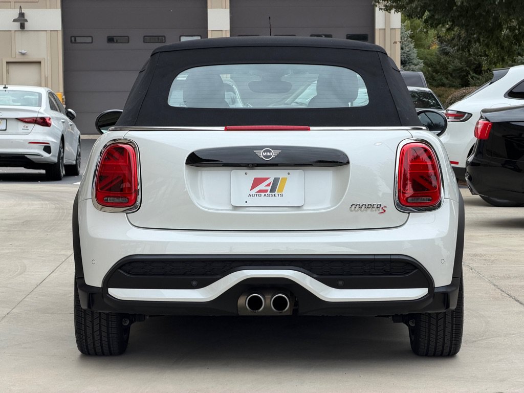 Used 2024 MINI Cooper S FWD image 8